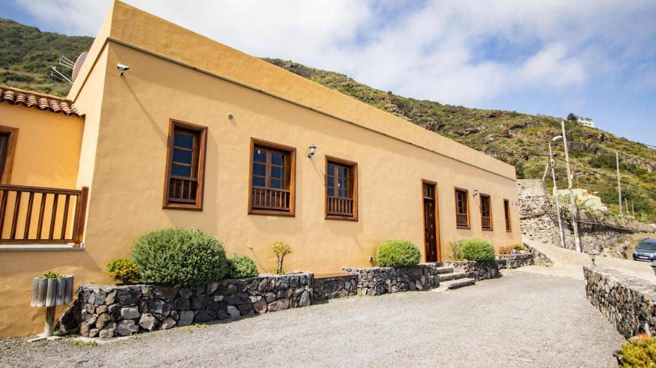 Holidaynorthtenerife Caserio Rural Charcos Country house *