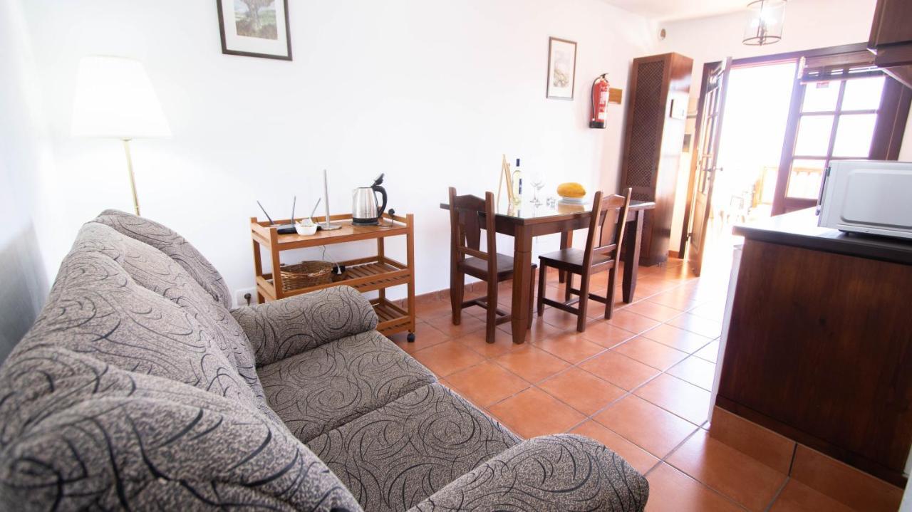 Holidaynorthtenerife Caserio Rural Charcos Country house *